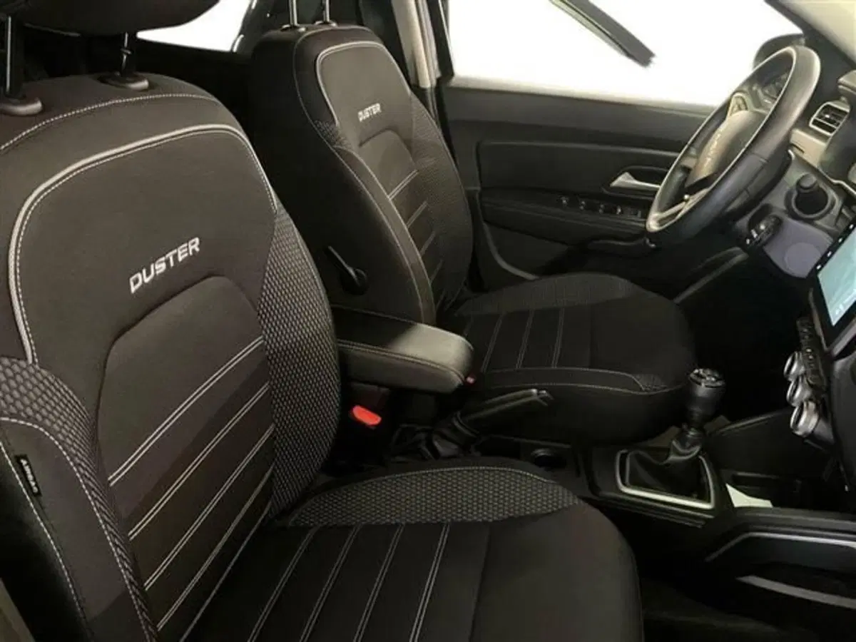 Dacia Duster usata a Como (11)