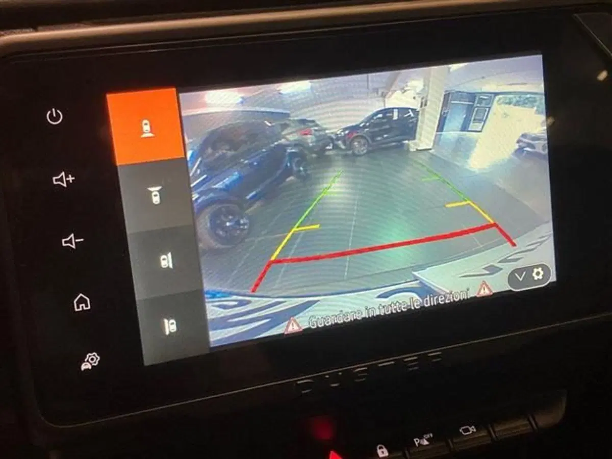 Dacia Duster usata a Como (14)