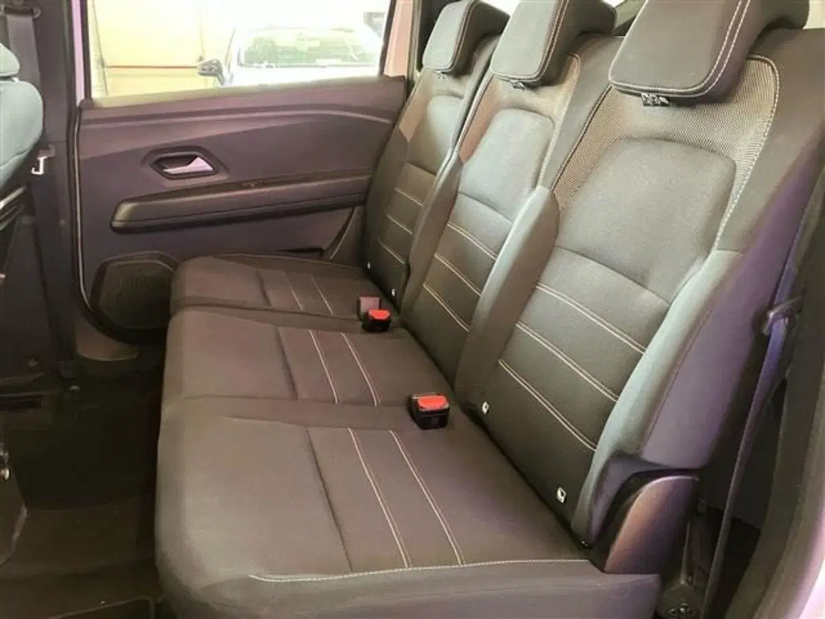 Dacia Jogger usata a Como (12)