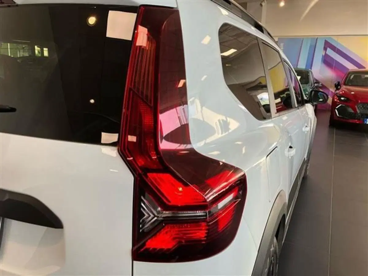 Dacia Jogger usata a Como (7)