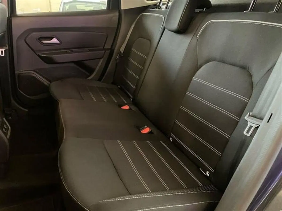Dacia Duster usata a Como (12)