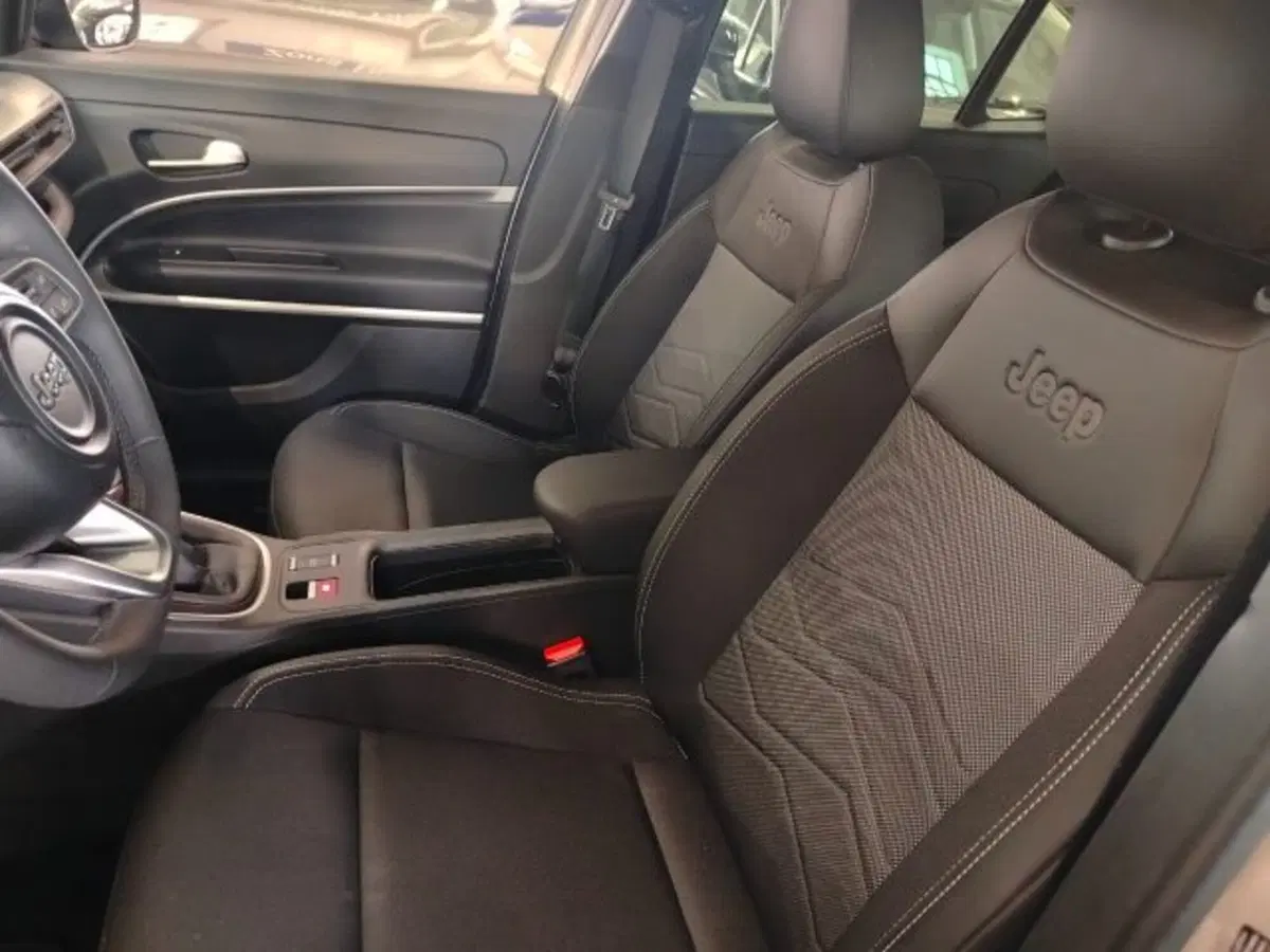 Jeep Avenger usata a Forlì-Cesena (15)