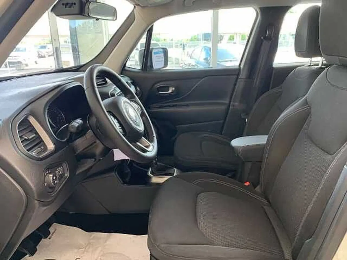 Jeep Renegade usata a Venezia (11)