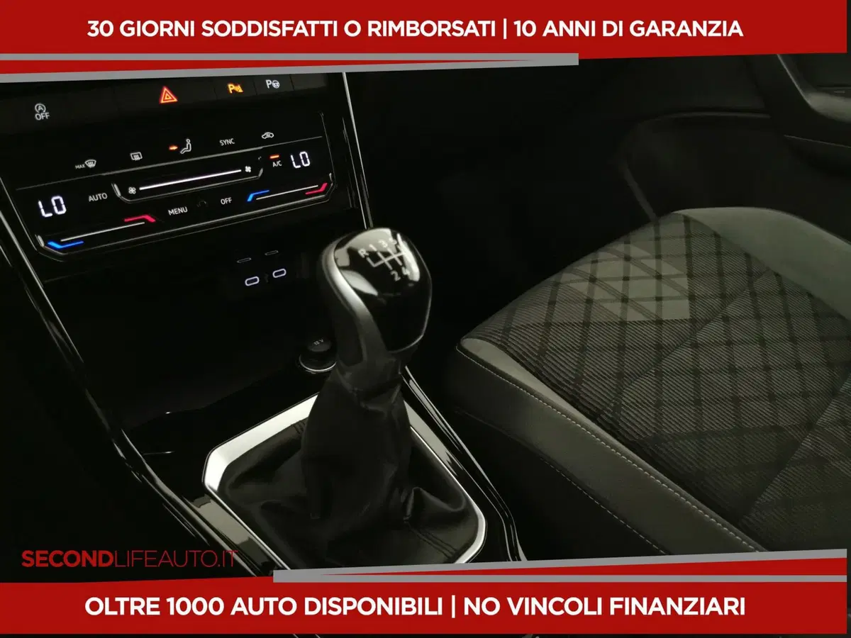 Volkswagen T-Roc usata a Chieti (11)