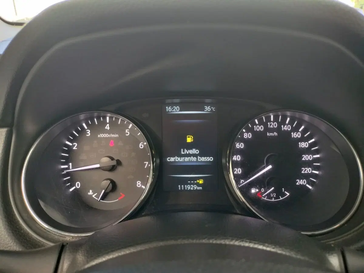 Nissan Qashqai usata a Modena (6)