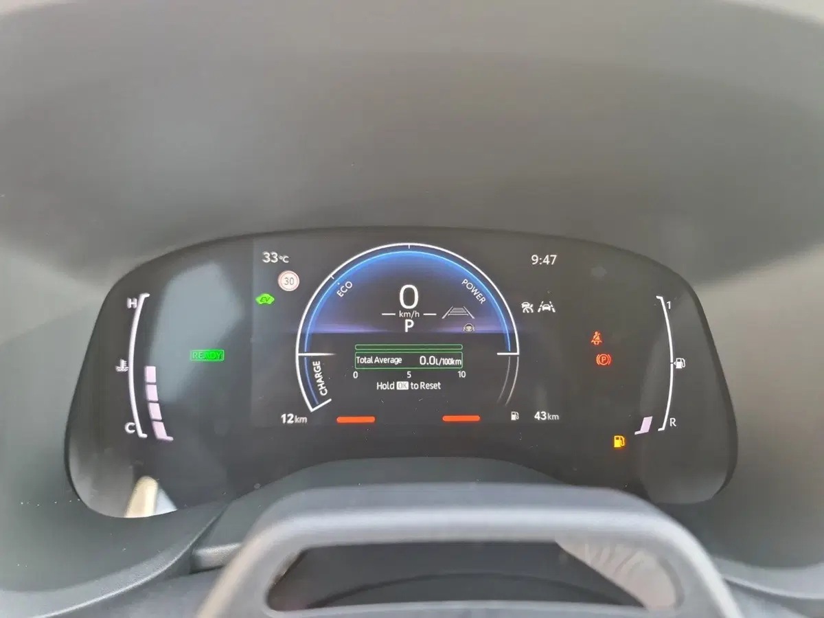 Toyota Aygo X nuova a Modena (11)