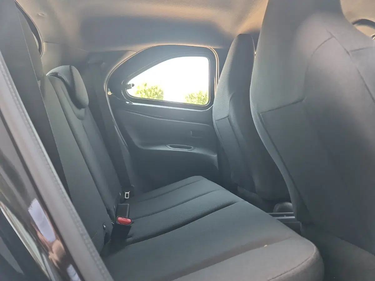 Toyota Aygo X nuova a Modena (9)