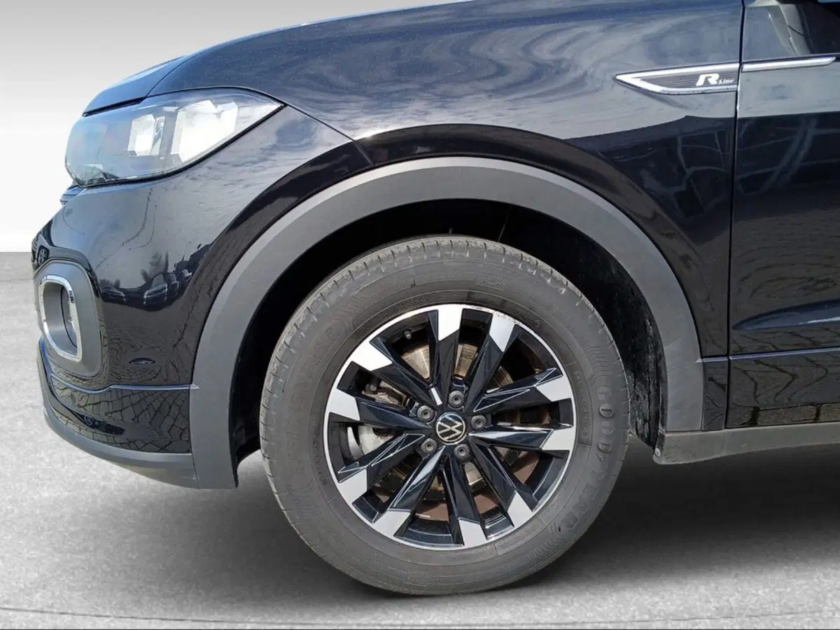 Volkswagen T-Cross usata a Livorno (15)