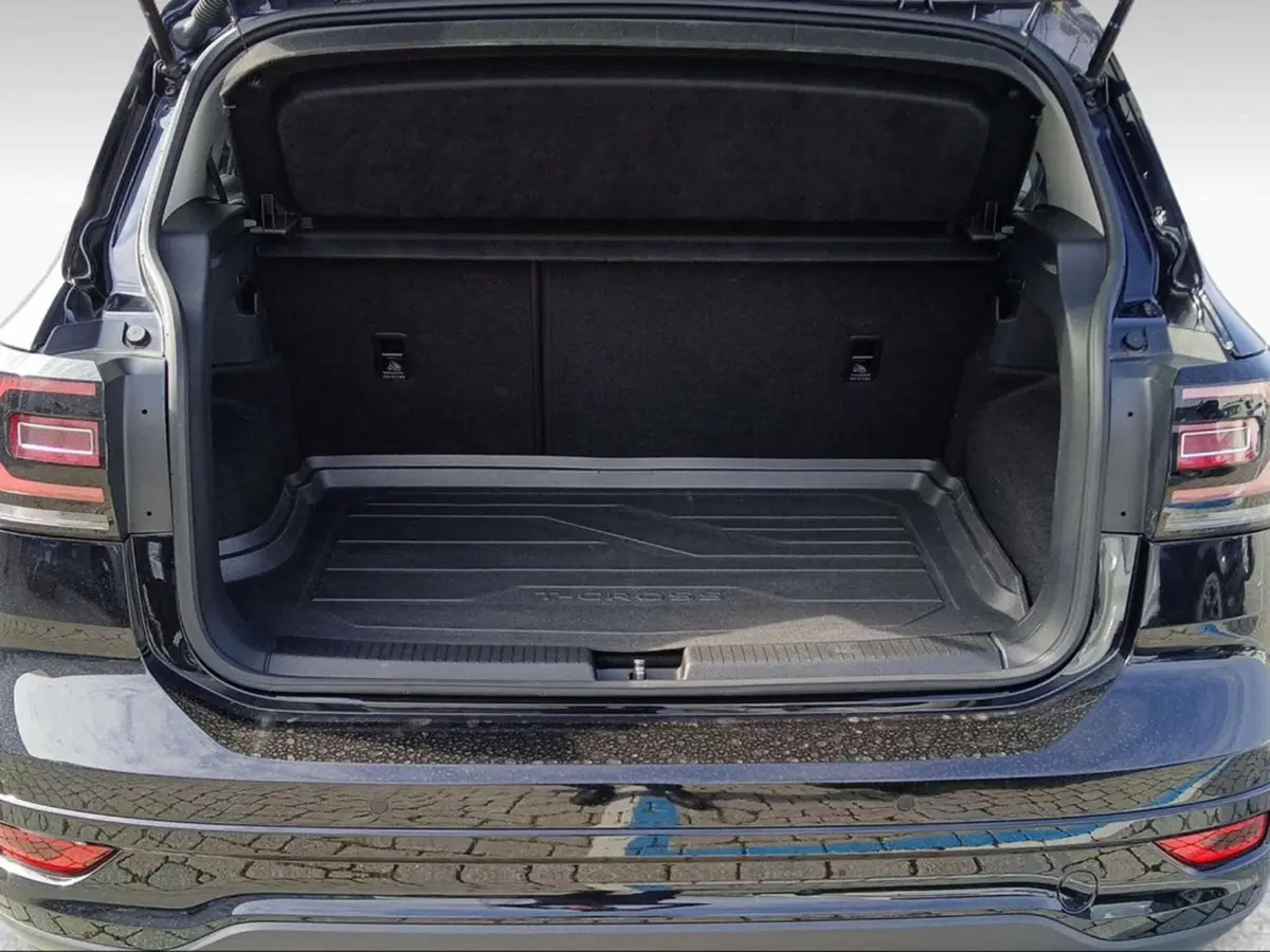 Volkswagen T-Cross usata a Livorno (6)