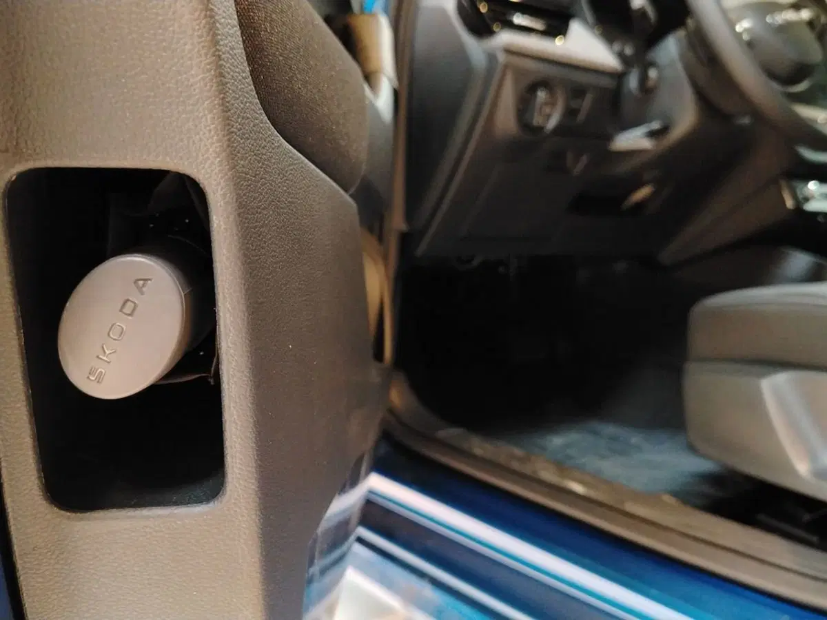 Skoda Kamiq nuova a Lecce (11)