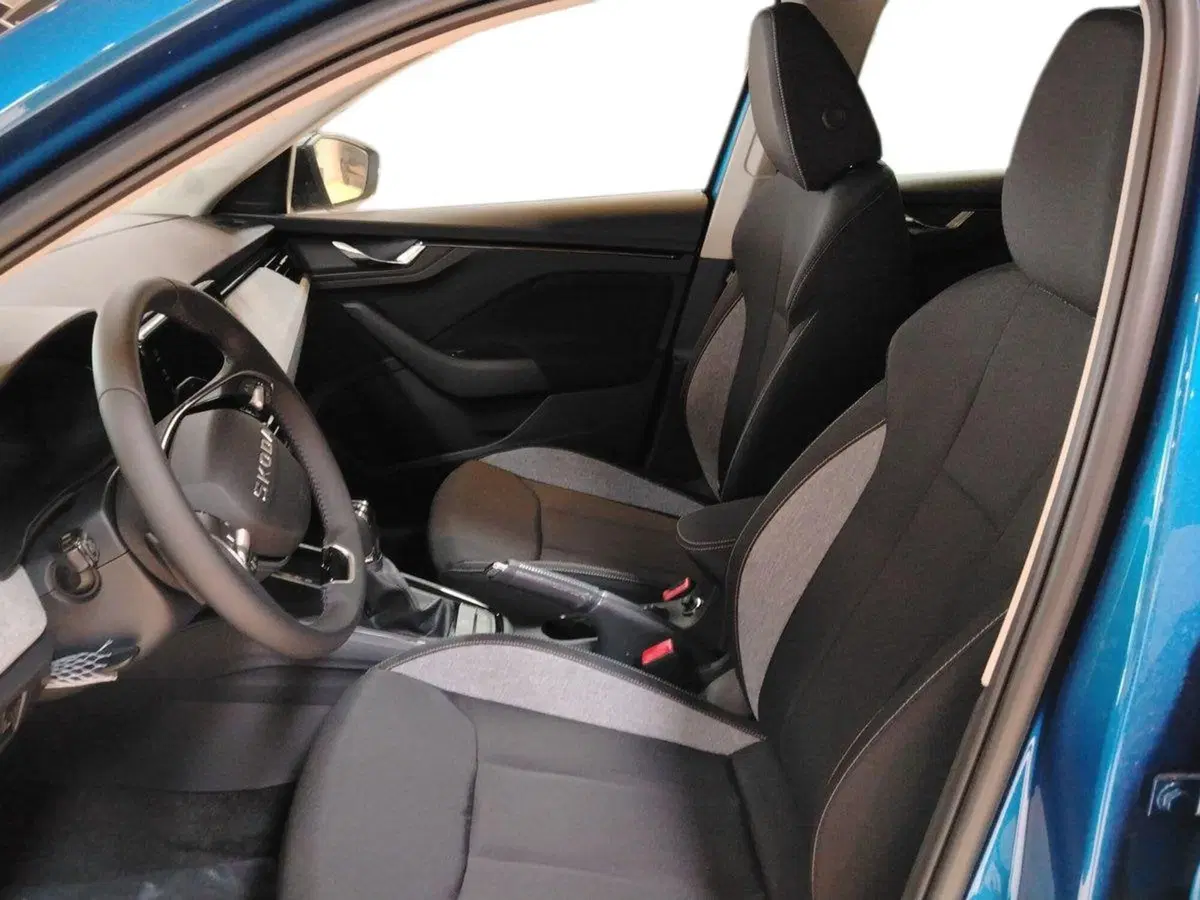 Skoda Kamiq nuova a Lecce (7)