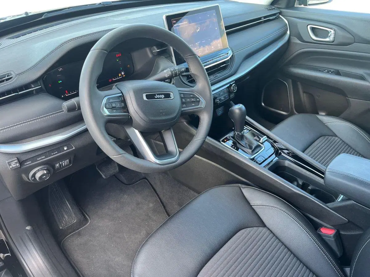 Jeep Compass usata a Matera (10)