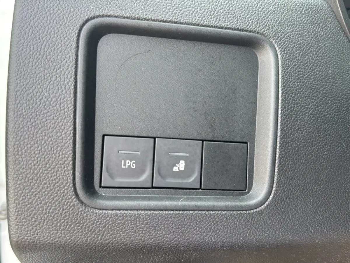 Dacia Duster usata a Ferrara (12)