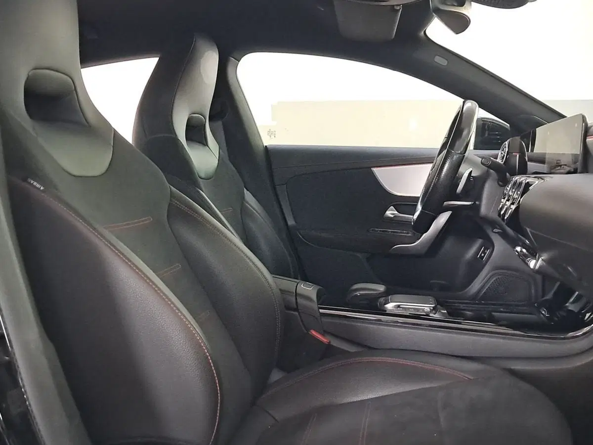 Mercedes-Benz CLA Shooting Brake usata a Rimini (14)