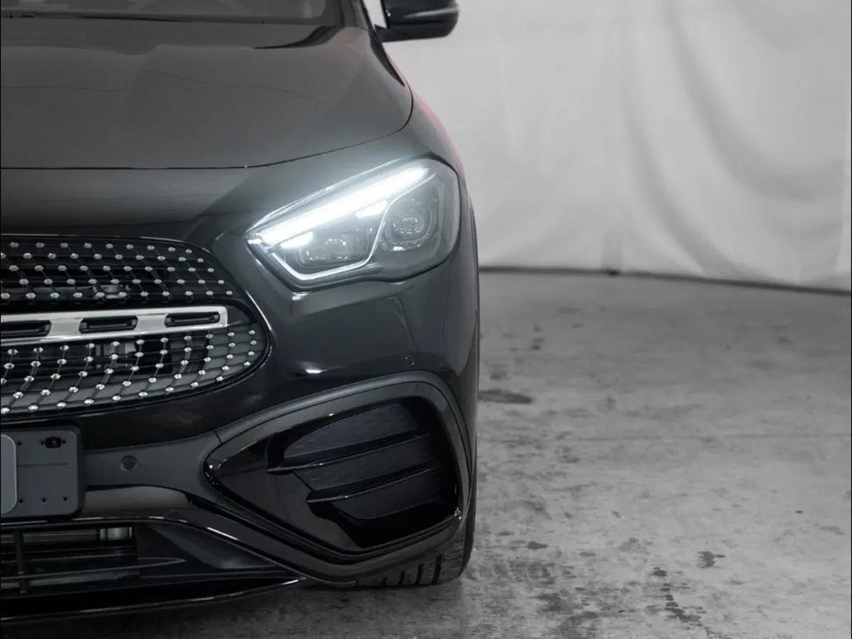 Mercedes-Benz GLA SUV nuova a Ancona (6)
