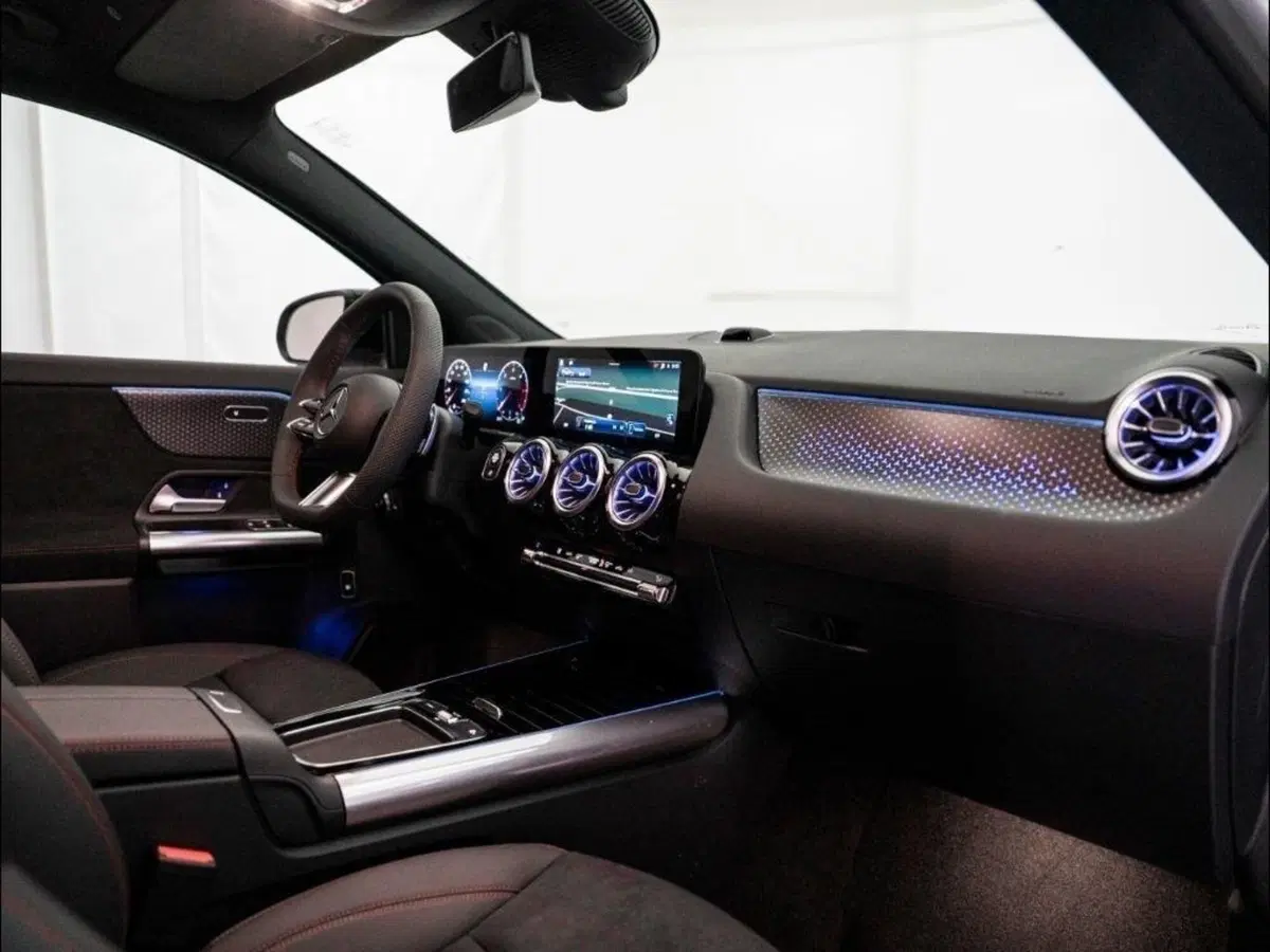 Mercedes-Benz GLA SUV nuova a Ancona (13)