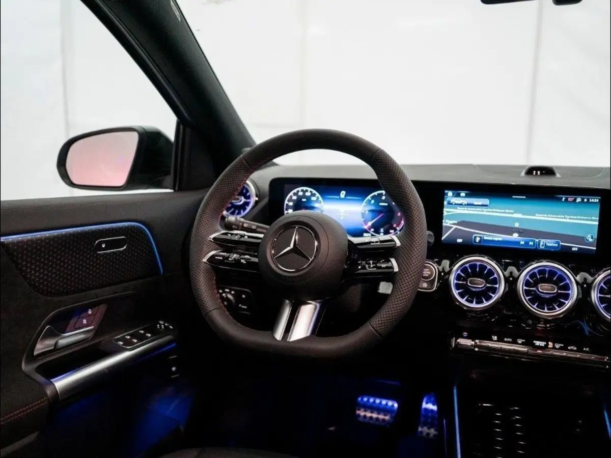 Mercedes-Benz GLA SUV nuova a Ancona (20)