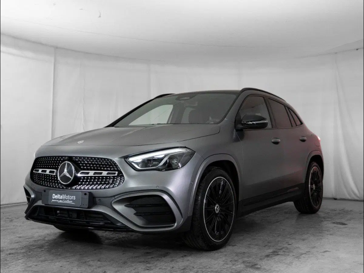 Mercedes-Benz GLA SUV nuova a Macerata