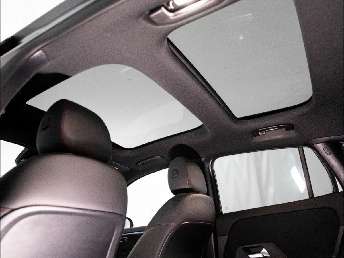 Mercedes-Benz GLA SUV nuova a Macerata (11)