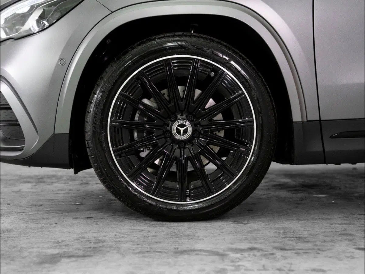 Mercedes-Benz GLA SUV nuova a Macerata (7)