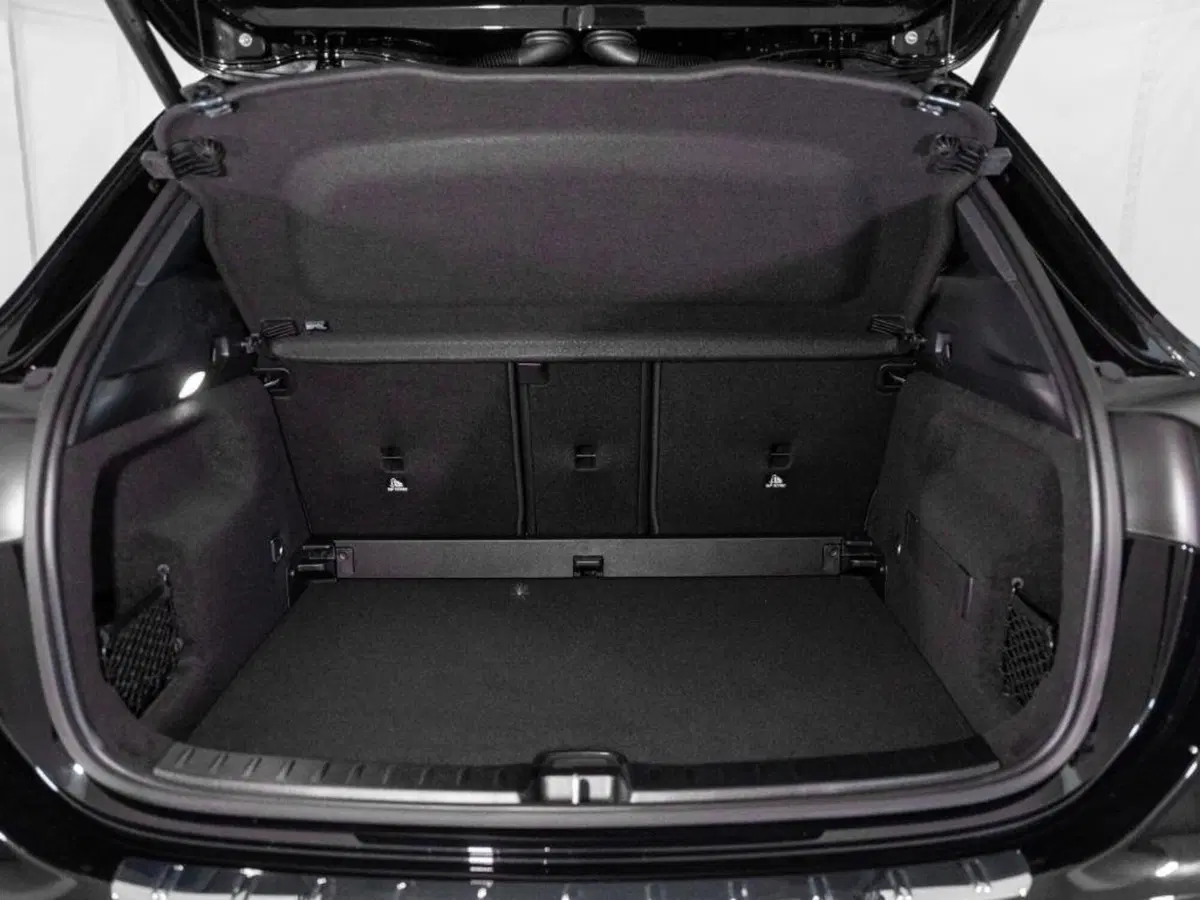 Mercedes-Benz GLA SUV nuova a Ancona (10)