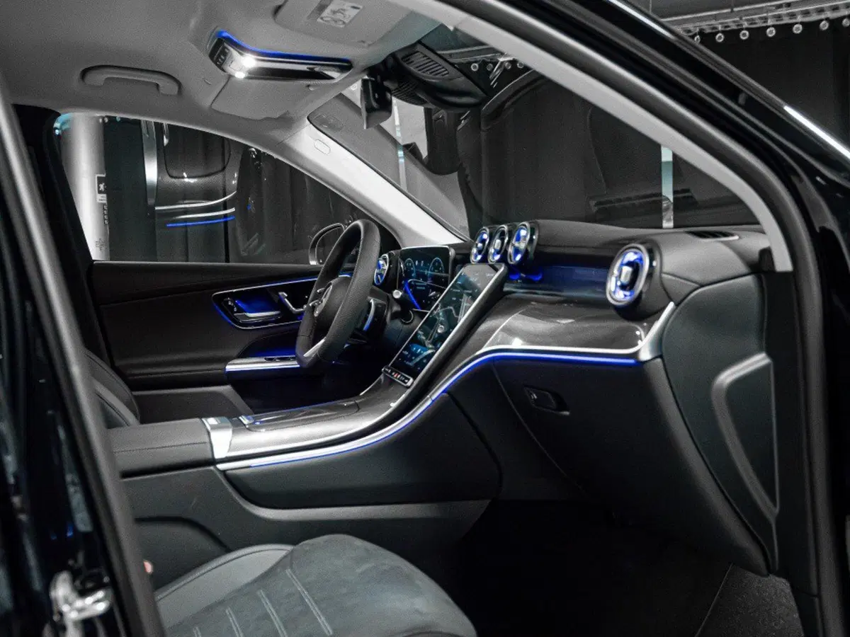 Mercedes-Benz GLC SUV nuova a Ancona (18)