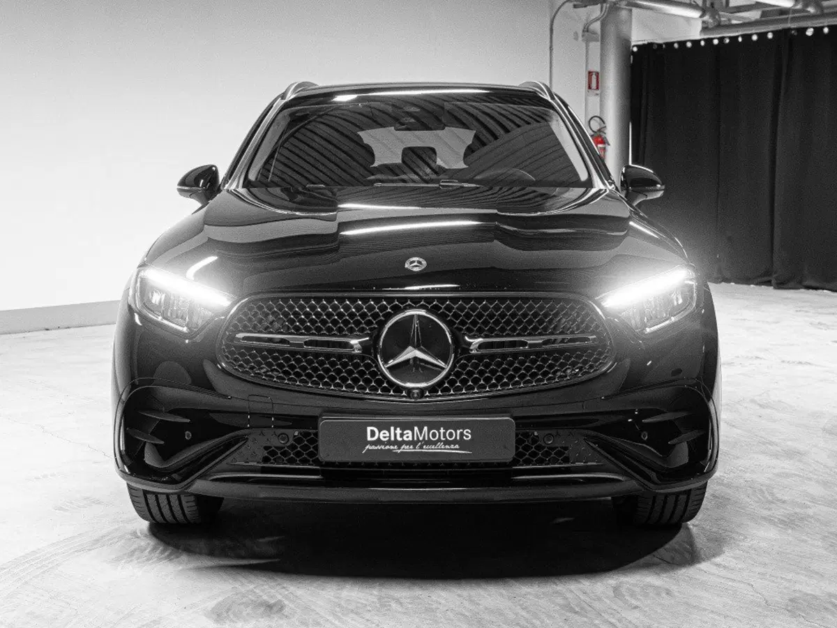 Mercedes-Benz GLC SUV nuova a Ancona (5)