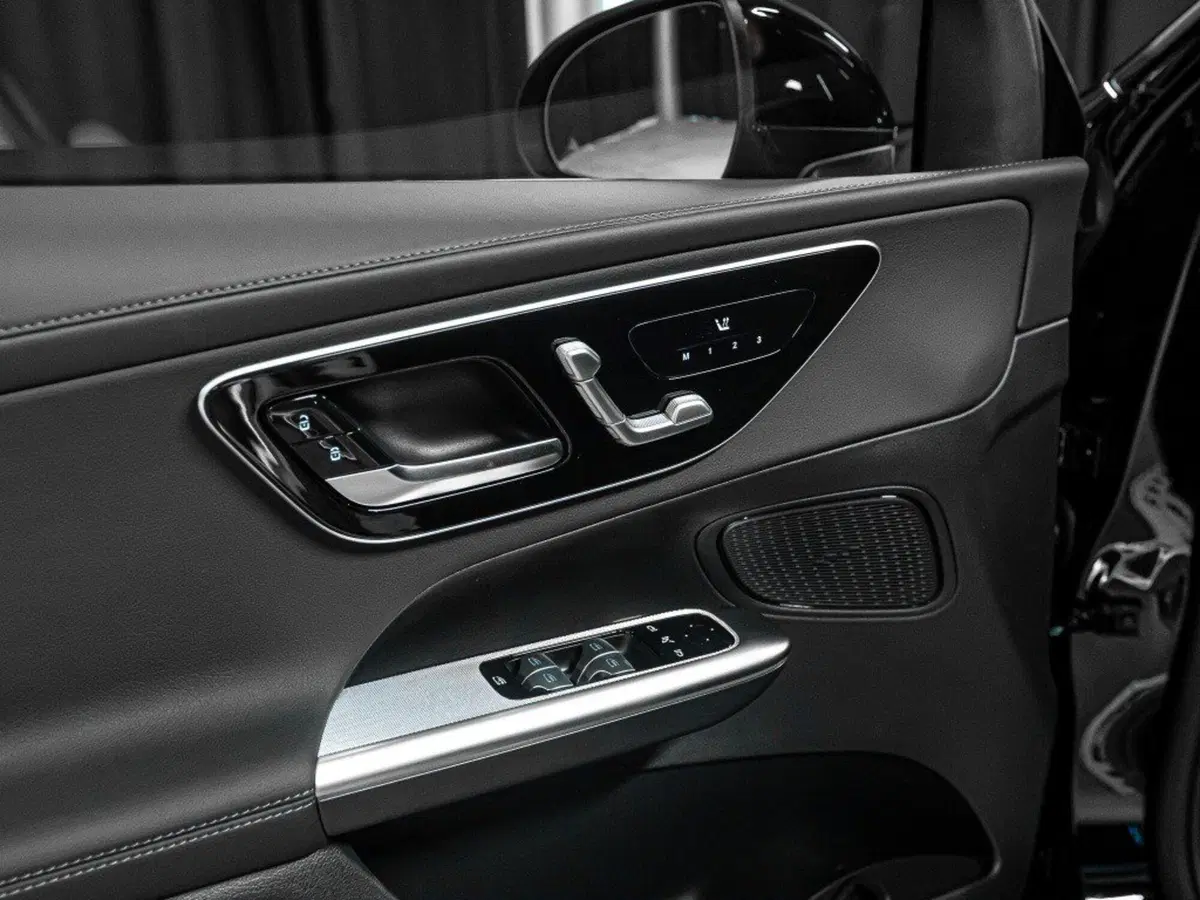 Mercedes-Benz GLC SUV nuova a Ancona (11)