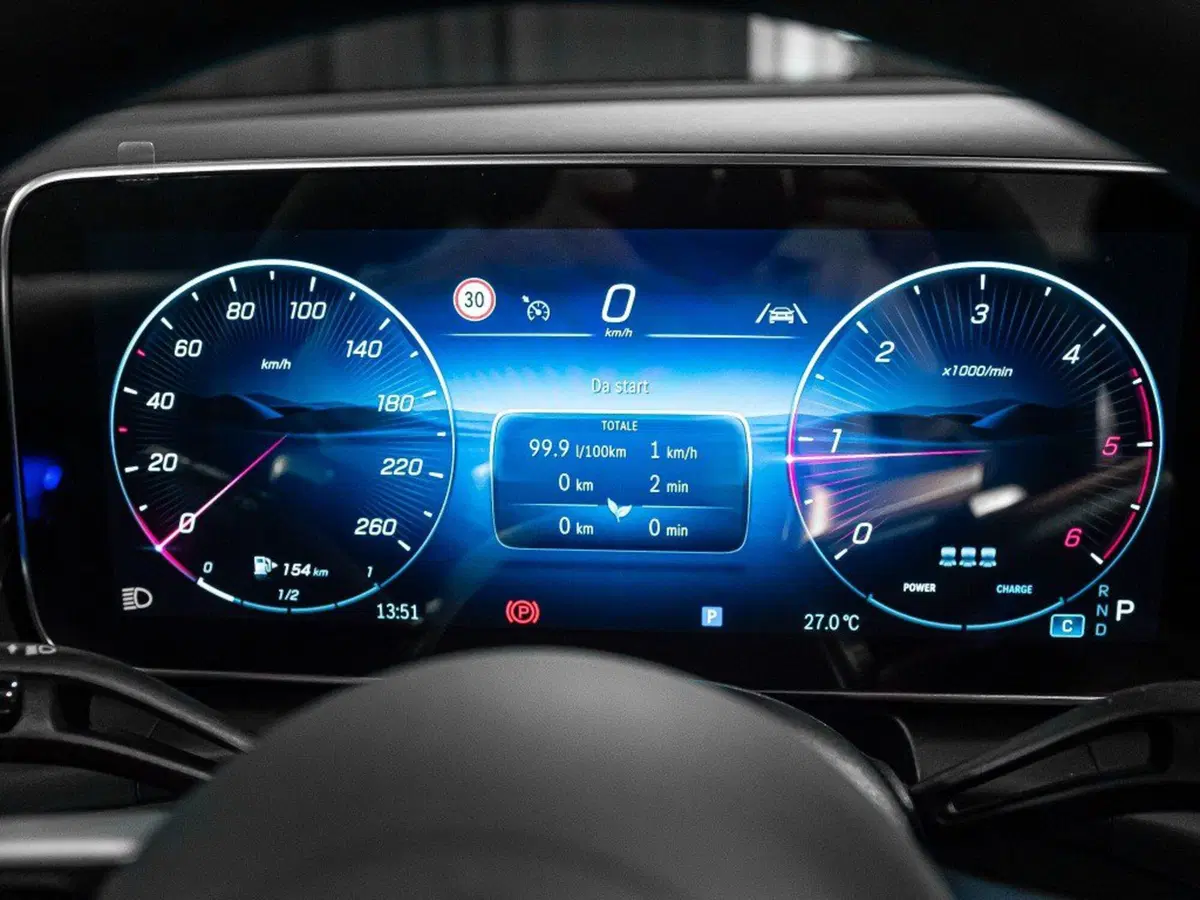 Mercedes-Benz GLC SUV nuova a Ancona (16)