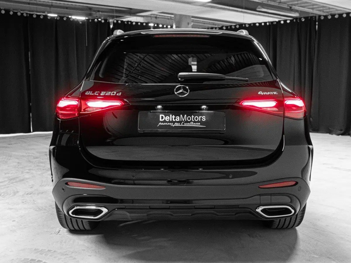 Mercedes-Benz GLC SUV nuova a Ancona (3)