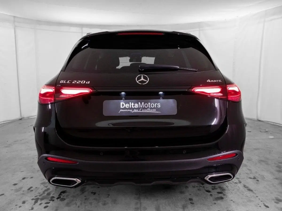 Mercedes-Benz GLC SUV nuova a Ancona (3)