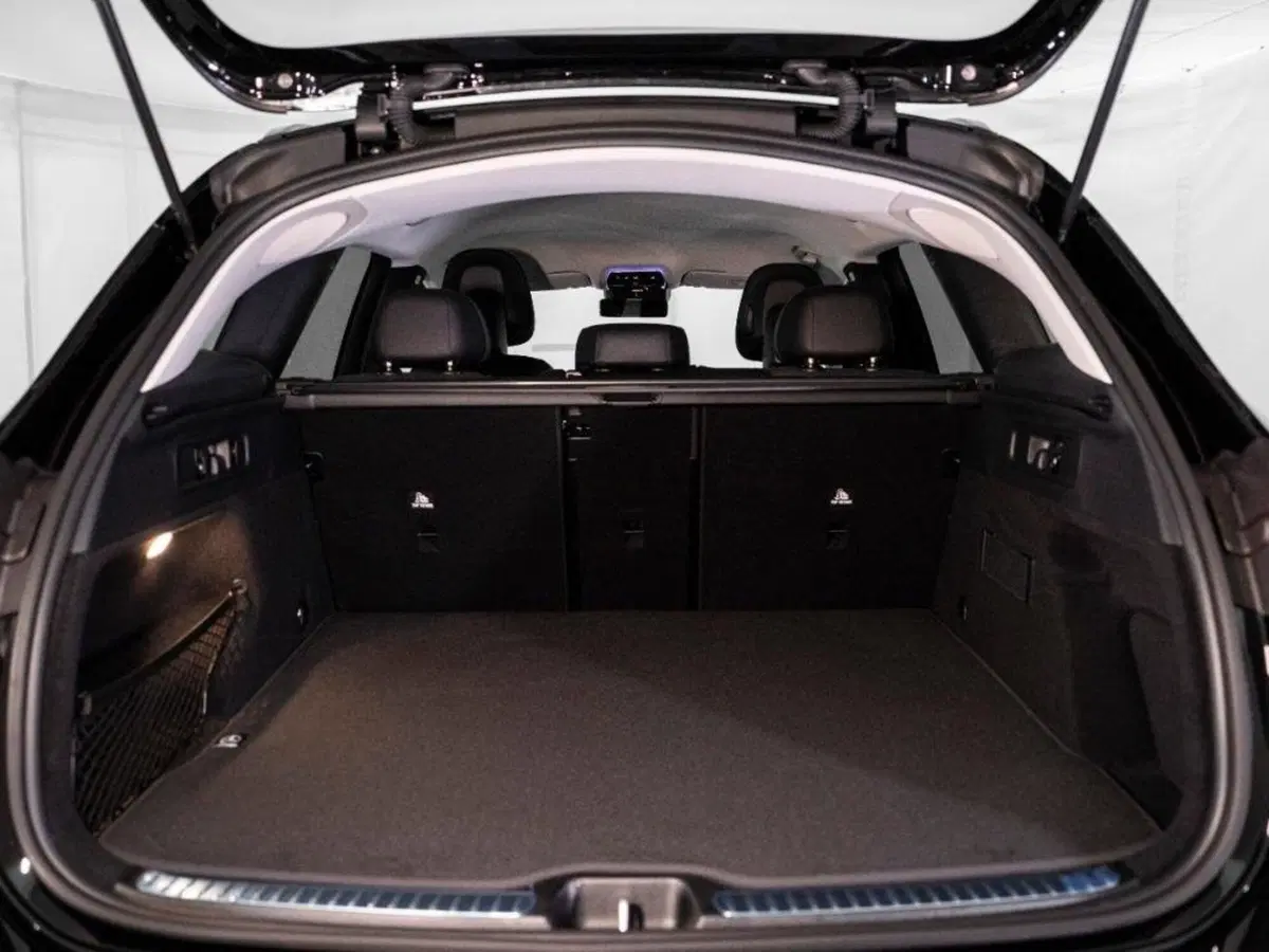 Mercedes-Benz GLC SUV nuova a Ancona (7)