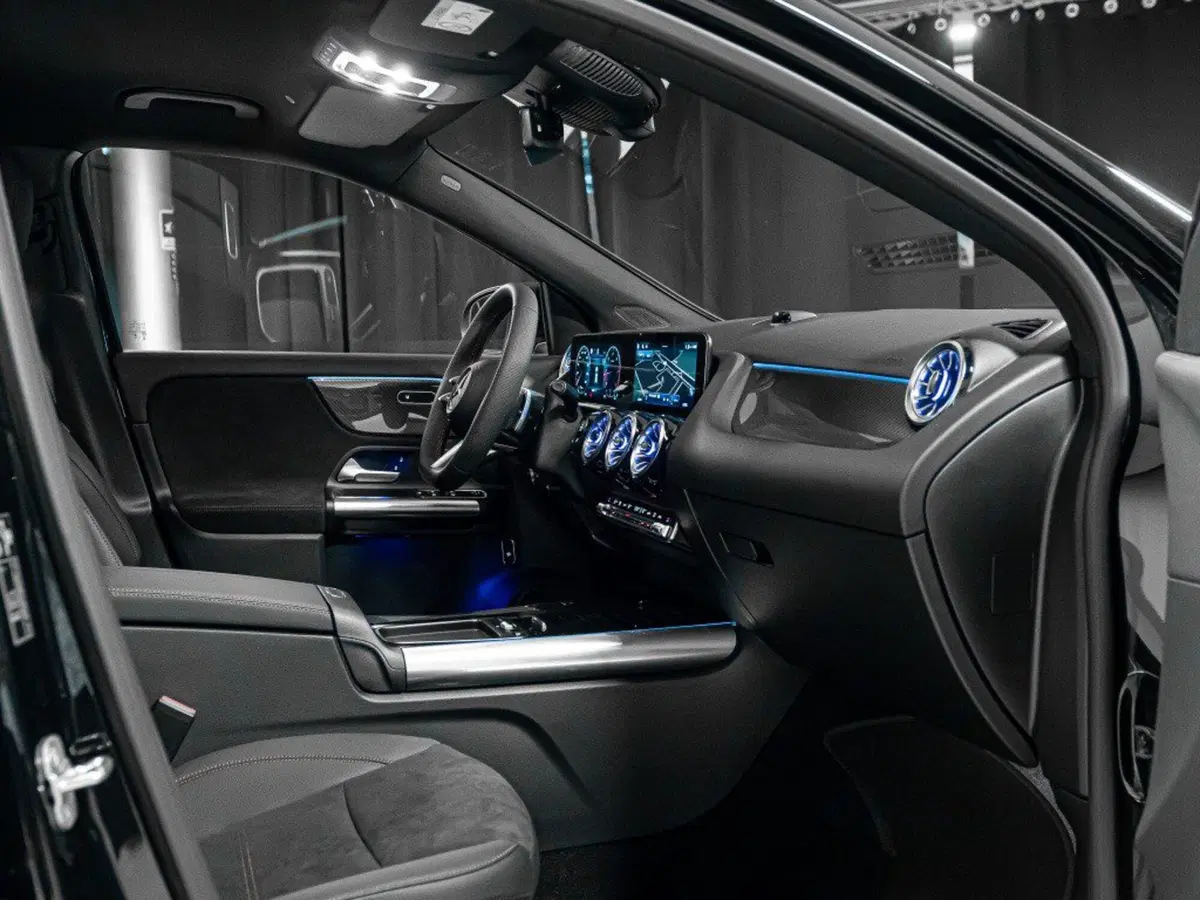 Mercedes-Benz GLA SUV nuova a Ancona (18)