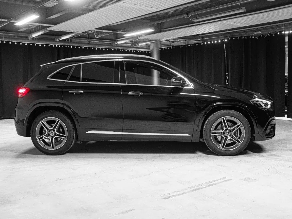 Mercedes-Benz GLA SUV nuova a Ancona (4)