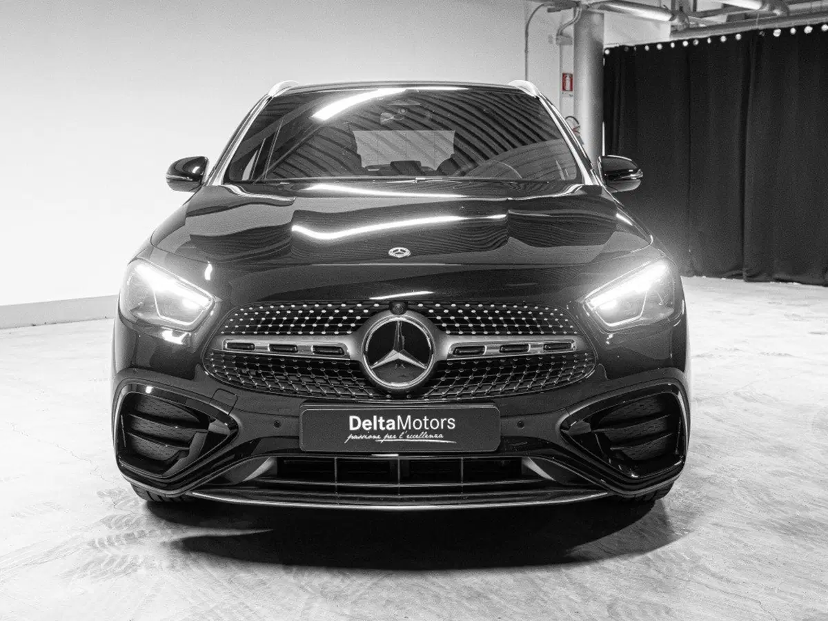 Mercedes-Benz GLA SUV nuova a Ancona (5)