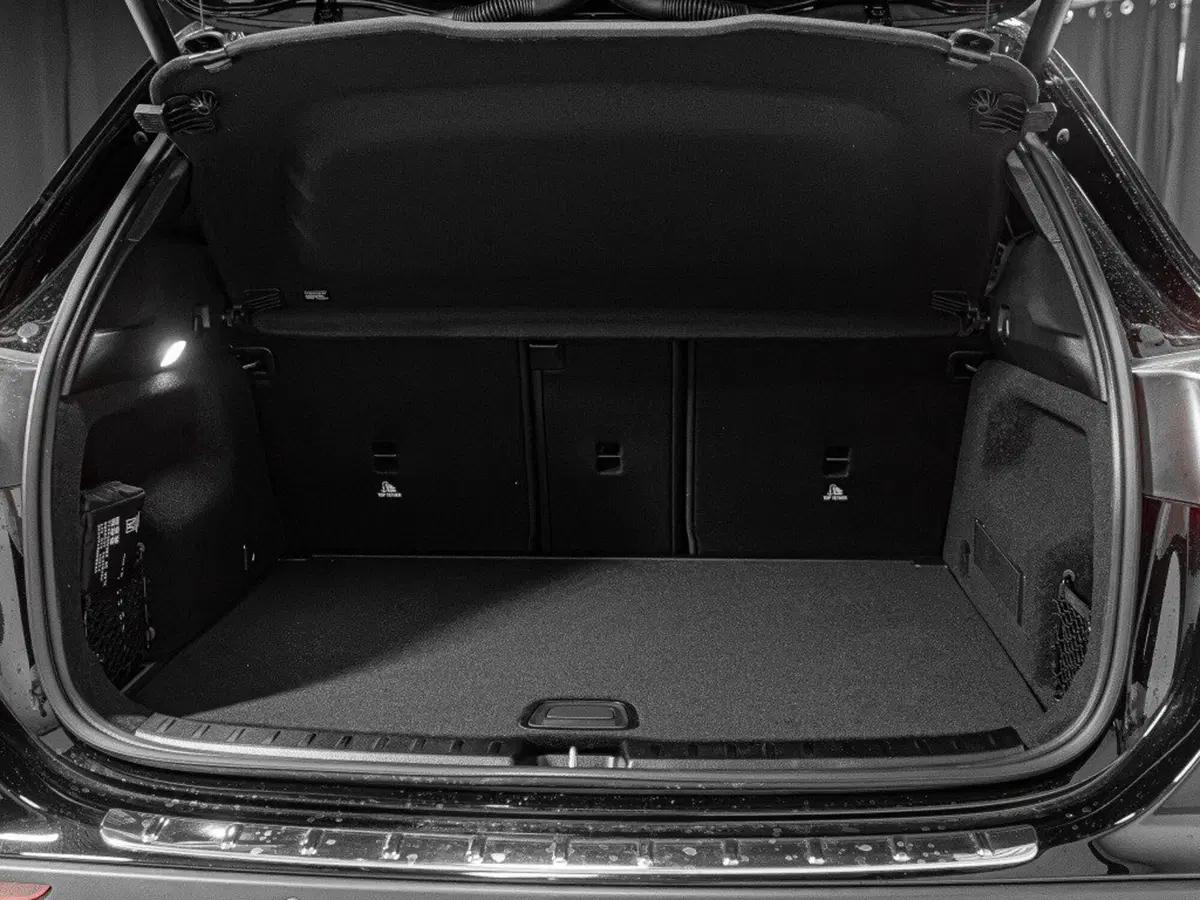 Mercedes-Benz GLA SUV nuova a Ancona (10)