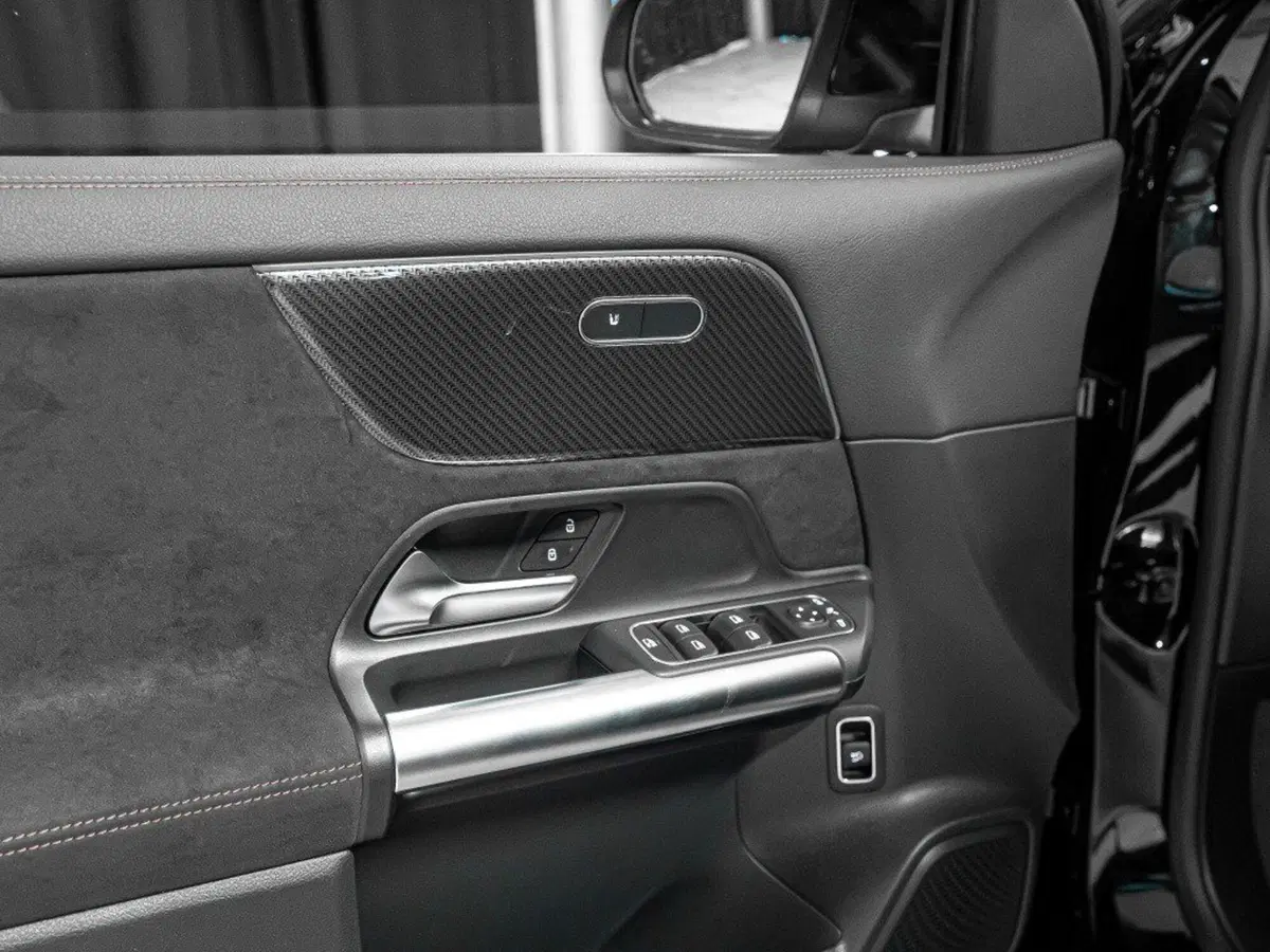 Mercedes-Benz GLA SUV nuova a Ancona (12)