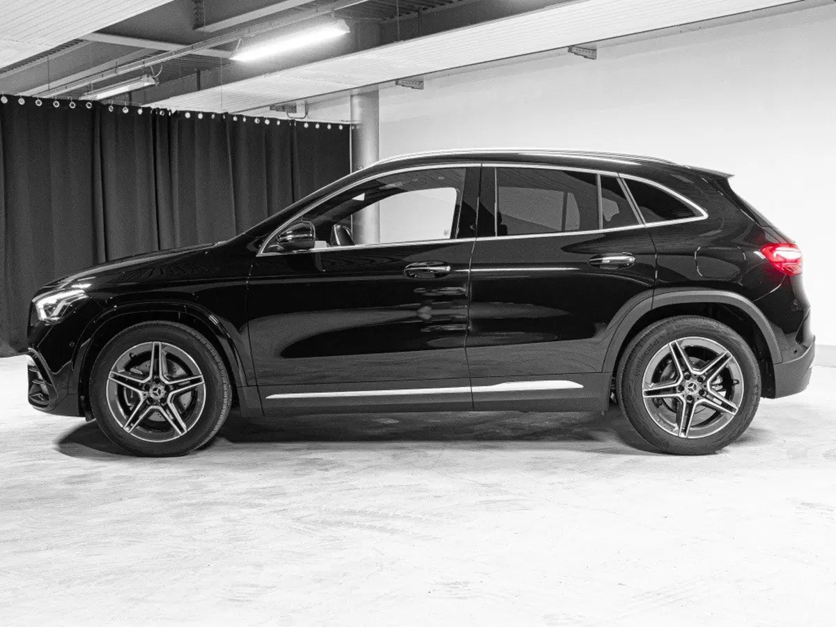 Mercedes-Benz GLA SUV nuova a Ancona (2)