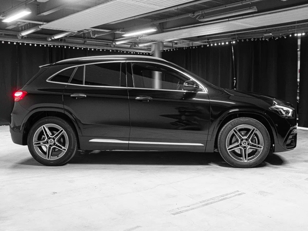 Mercedes-Benz GLA SUV nuova a Ancona (4)