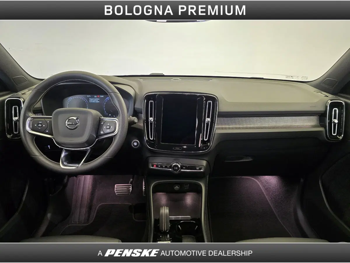 Volvo XC40 usata a Bologna (4)