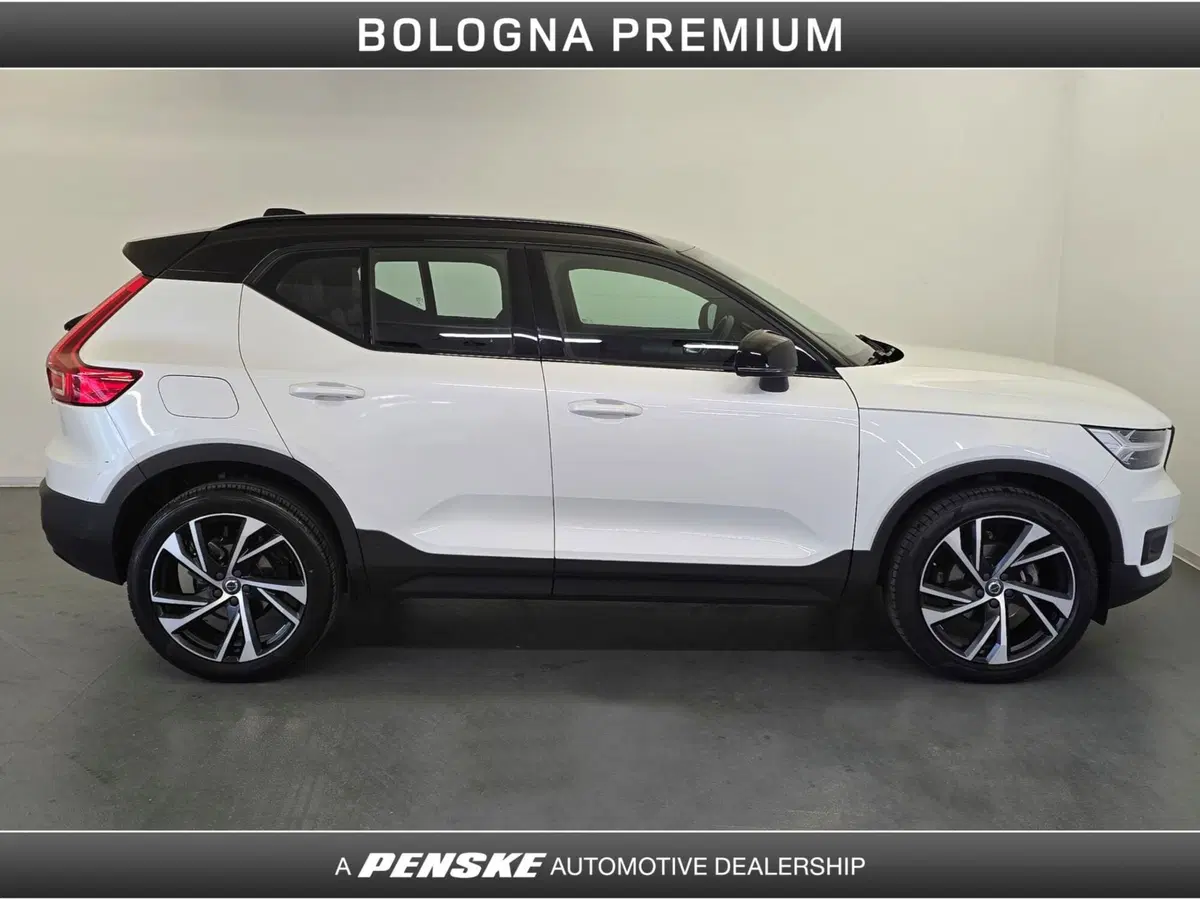 Volvo XC40 usata a Bologna (6)