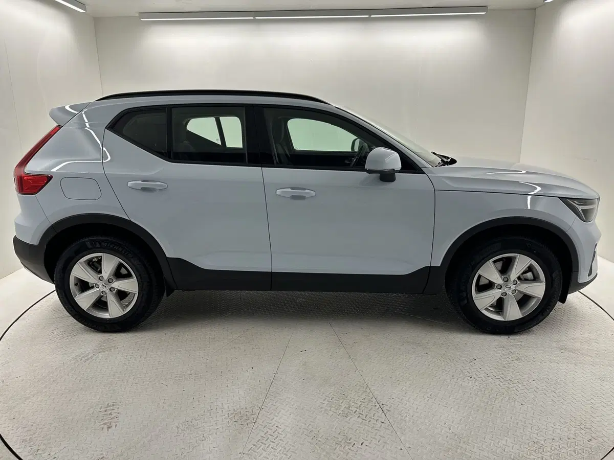 Volvo XC40 usata a Bergamo (6)