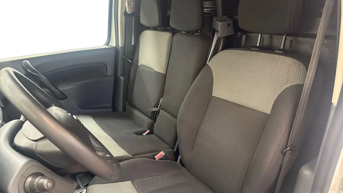 Nissan NV250 usata a Treviso (14)