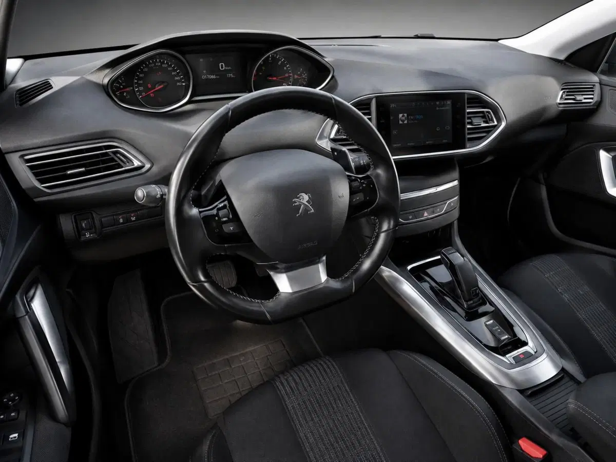 Peugeot 308 SW usata a Rimini (7)