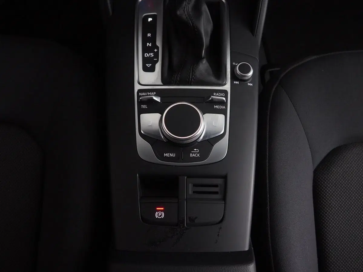 Audi A3 Sportback usata a Palermo (11)