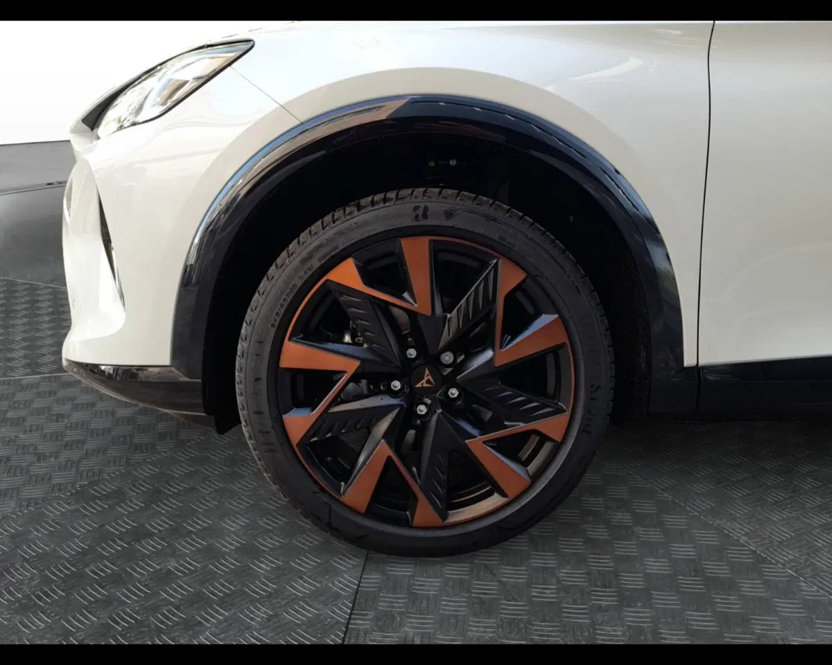 Cupra Formentor nuova a Ravenna (13)