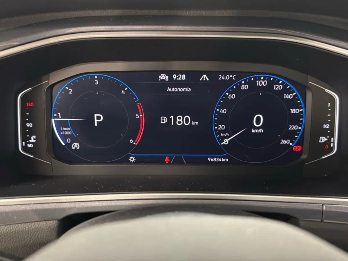 Volkswagen T-Roc usata a Varese (10)
