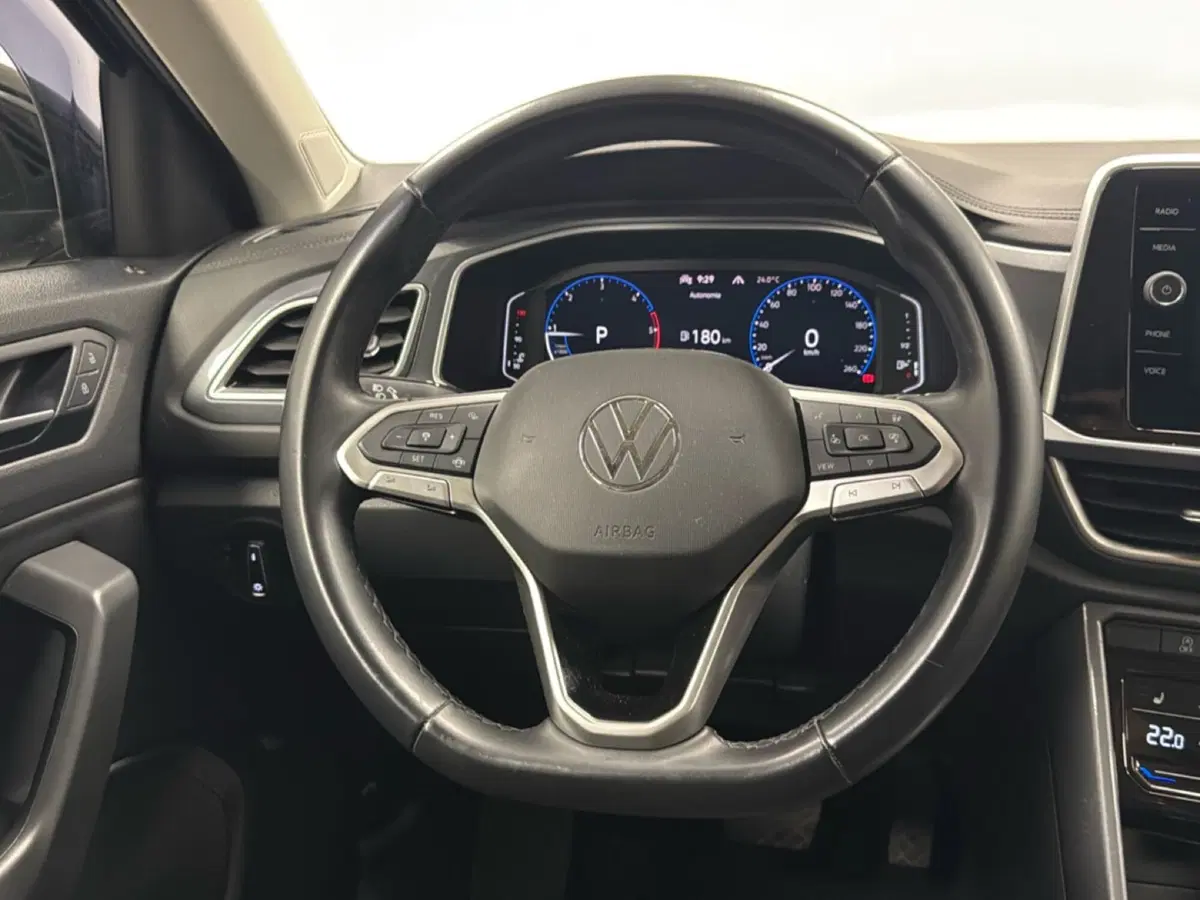 Volkswagen T-Roc usata a Varese (12)