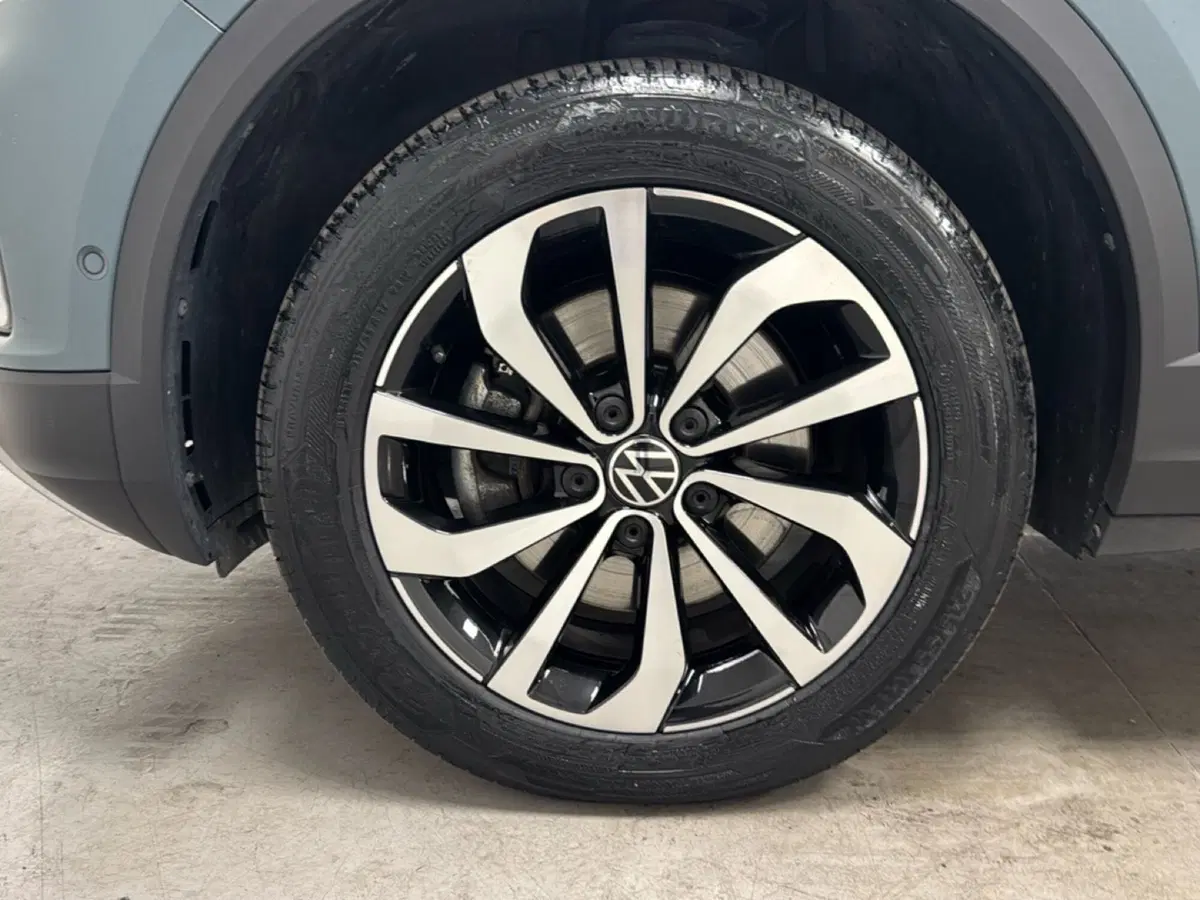 Volkswagen T-Roc usata a Varese (7)