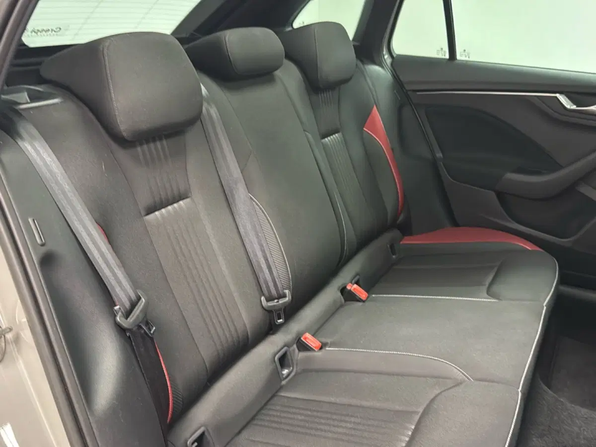 Skoda Scala usata a Varese (14)